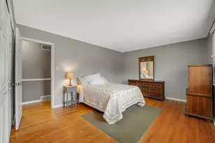 9031 Shady Dr, Hickory Hills, IL 60457 - Photo 13