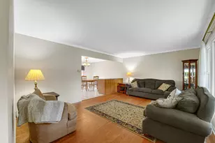 9031 Shady Dr, Hickory Hills, IL 60457 - Photo 3