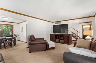 2740 S Forrest Green Dr, Decatur, IL 62521 - Photo 13