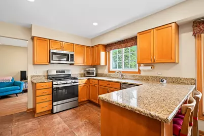 567 Hamilton Avenue, Westmont, IL 60559 - Photo 13