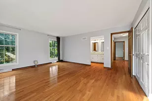 683 Honeysuckle Ln, Naperville, IL 60540 - Photo 7