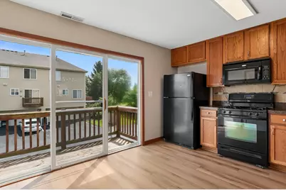 584 Lincoln Station Drive, Oswego, IL 60543 - Photo 5