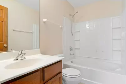 584 Lincoln Station Drive, Oswego, IL 60543 - Photo 9