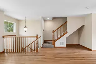 584 Lincoln Station Dr, Oswego, IL 60543 - Photo 19