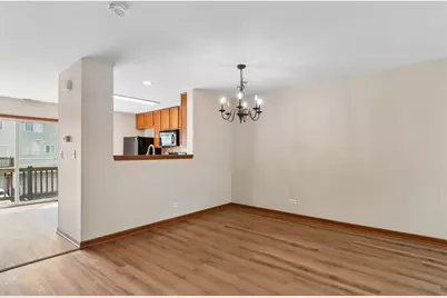 584 Lincoln Station Drive, Oswego, IL 60543 - Photo 7