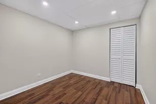 2136 W Evergreen Ave, Chicago, IL 60622 - Photo 25