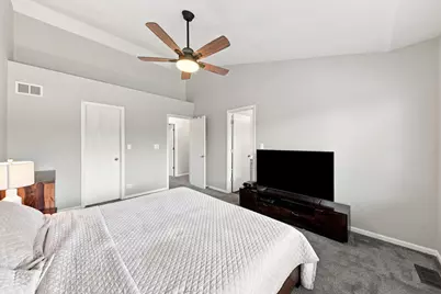 2052 Shady Grove Court, Naperville, IL 60565 - Photo 17