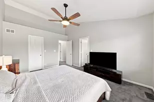 2052 Shady Grove Ct, Naperville, IL 60565 - Photo 17