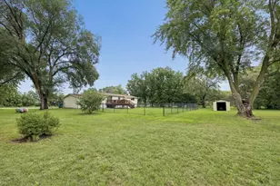 12793 Black Rd, Morrison, IL 61270 - Photo 9