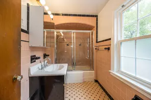 2701 W Fitch Ave, Chicago, IL 60645 - Photo 13