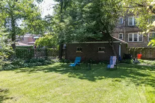 2701 W Fitch Ave, Chicago, IL 60645 - Photo 17