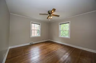 2701 W Fitch Ave, Chicago, IL 60645 - Photo 11