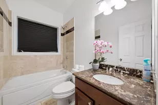 6528 N Francisco Ave, Chicago, IL 60645 - Photo 13