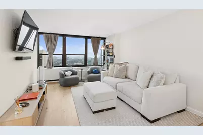 1560 N Sandburg Terrace #2109J, Chicago, IL 60610 - Photo 3