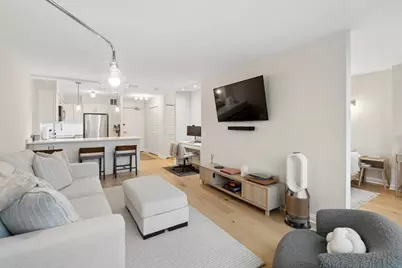 1560 N Sandburg Terrace #2109J, Chicago, IL 60610 - Photo 5