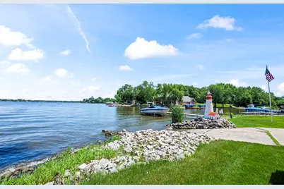 905 River Terrace Drive, Johnsburg, IL 60051 - Photo 47