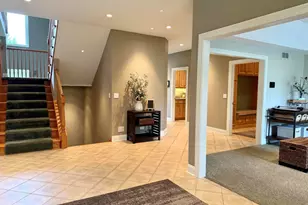 2307 Red Oak Ln, Johnsburg, IL 60051 - Photo 11