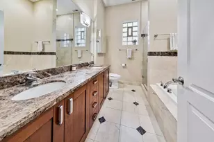 2626 N Lincoln Ave, Chicago, IL 60614 - Photo 17