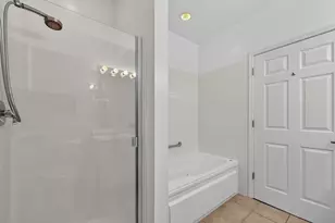 1700 Riverwoods Dr, Melrose Park, IL 60160 - Photo 19