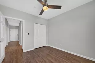 1700 Riverwoods Dr, Melrose Park, IL 60160 - Photo 21