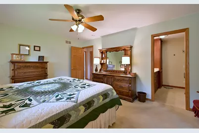 7821 Dorchester Lane, Darien, IL 60561 - Photo 29