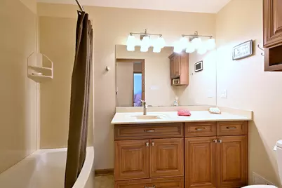 7821 Dorchester Lane, Darien, IL 60561 - Photo 27