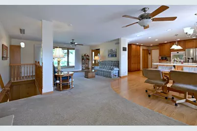 7821 Dorchester Lane, Darien, IL 60561 - Photo 17
