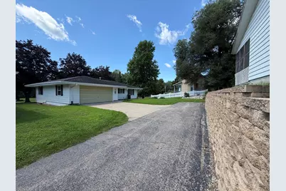 622 W Lincolnway Road, Morrison, IL 61270 - Photo 17