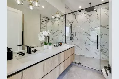 2456 W Cortez Street #3W, Chicago, IL 60622 - Photo 23