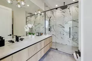 2456 W Cortez St, Chicago, IL 60622 - Photo 23