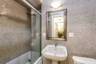 57 E Cedar St, Chicago, IL 60611 - Photo 17