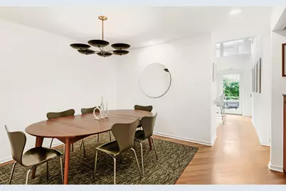 2252 N Lakewood Avenue, Chicago, IL 60614 - Photo 9