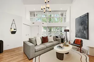 2252 N Lakewood Ave, Chicago, IL 60614 - Photo 5