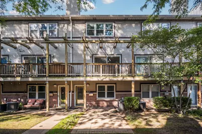 1540 N Greenview Avenue #D, Chicago, IL 60642 - Photo 1