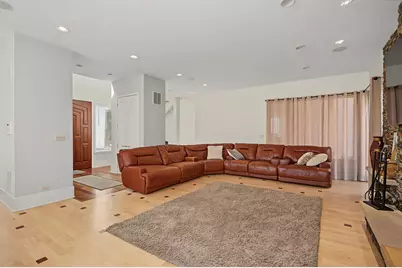 1915 S Washington Avenue, Park Ridge, IL 60068 - Photo 17