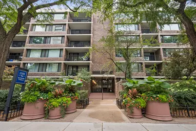 1555 N Sandburg Terrace #512K, Chicago, IL 60610 - Photo 1