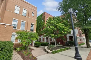 521 Chicago Ave, Evanston, IL 60202 - Photo 3