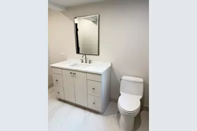 8702 W Bruce Drive W, Niles, IL 60714 - Photo 15