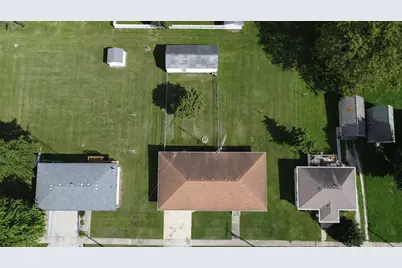 201 W Dorion Street, Beaverville, IL 60912 - Photo 5