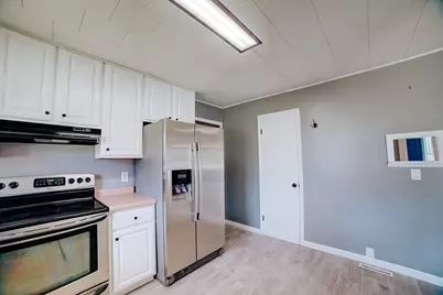 201 W Dorion Street, Beaverville, IL 60912 - Photo 9