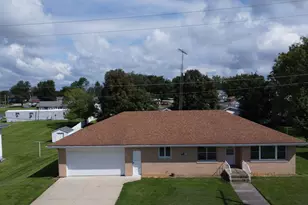 201 W Dorion St, Beaverville, IL 60912 - Photo 1