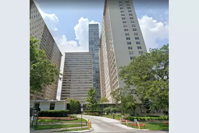 3950 N Lake Shore Drive #1320, Chicago, IL 60611 - Photo 1
