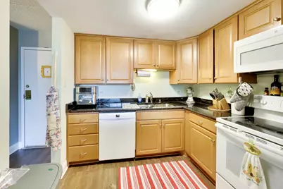 2015 S Finley Road #310, Lombard, IL 60148 - Photo 11