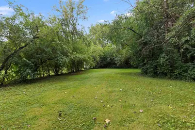 1721 Parkview Avenue, Rockford, IL 61107 - Photo 25