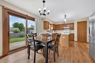 1621 Fox Field Dr, Belvidere, IL 61008 - Photo 9