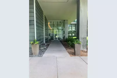 9655 Woods Drive #1208, Skokie, IL 60077 - Photo 3