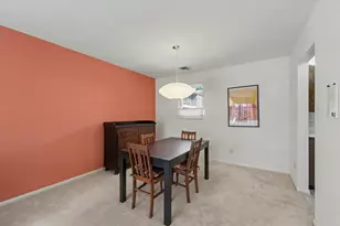 107 N Elm St, Champaign, IL 61820 - Photo 25