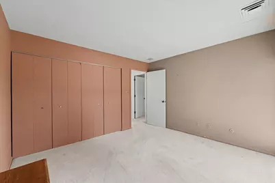 107 N Elm Street #205, Champaign, IL 61820 - Photo 31