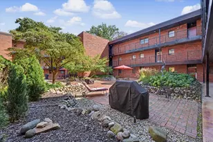 107 N Elm St, Champaign, IL 61820 - Photo 41