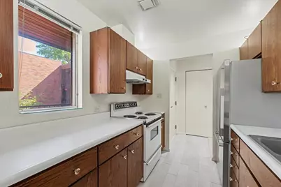 107 N Elm Street #205, Champaign, IL 61820 - Photo 19
